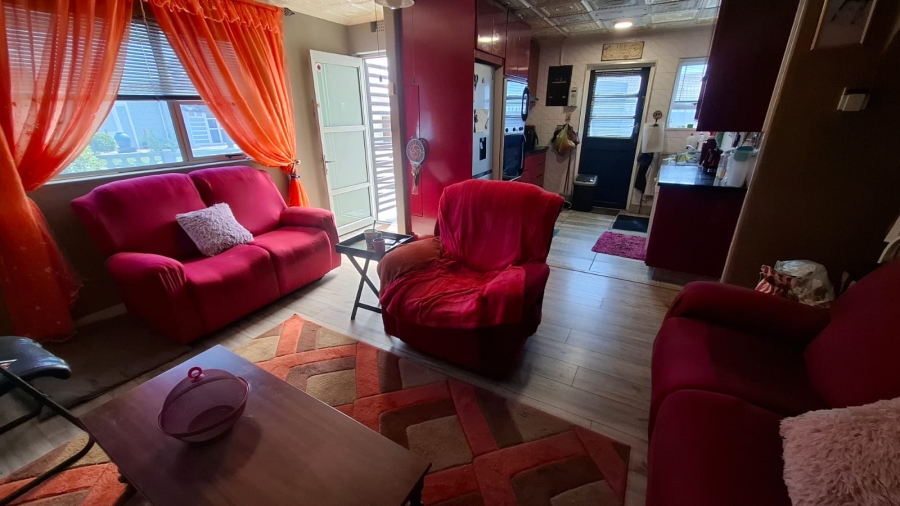 3 Bedroom Property for Sale in Strandfontein Village Western Cape